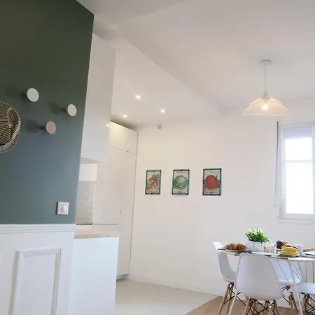 Special Jo 2pieces De 44 M2 2 Rooms, 44m2 Furnished Flat, * Versailles