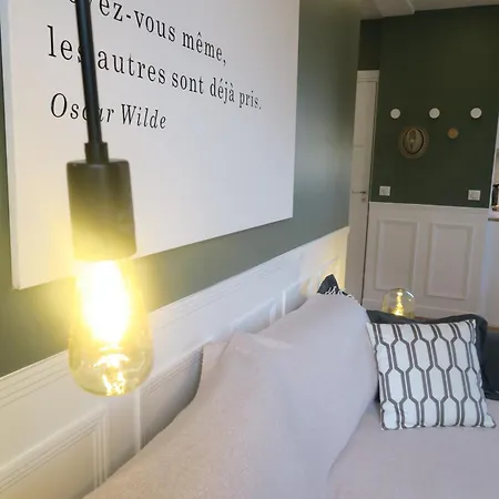 Special Jo 2pieces De 44 M2 2 Rooms, 44m2 Furnished Flat, Apartment Versailles